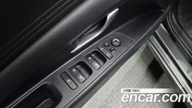 Hyundai The New Avante Hybrid, 2020