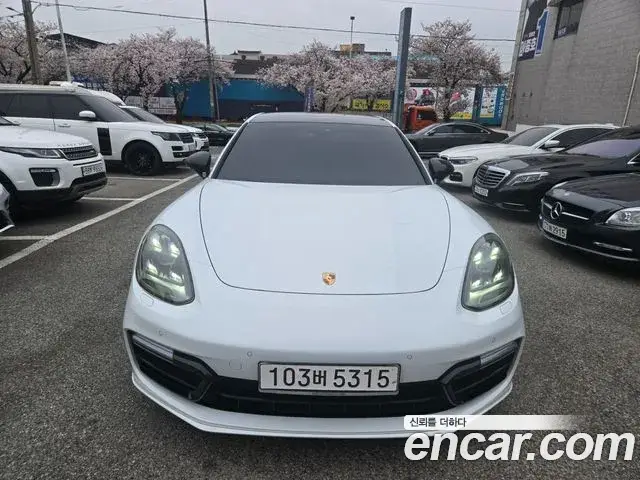 Porsche Panamera, 2020