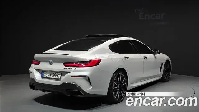 BMW 8 Series, 2022