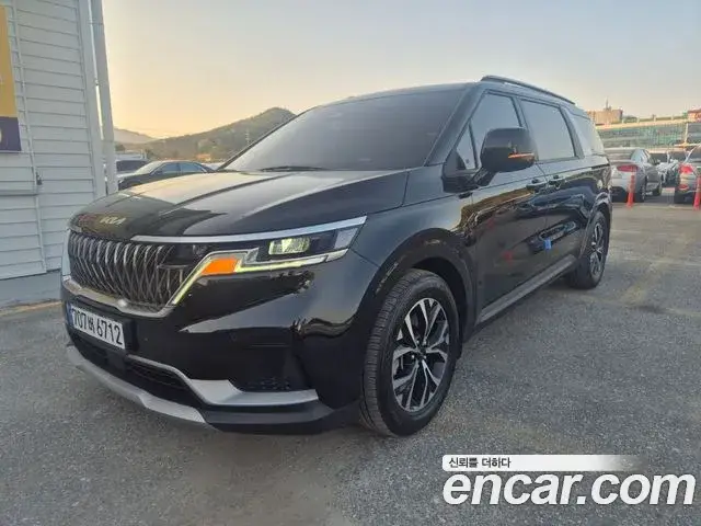 Kia Carnival, 2022