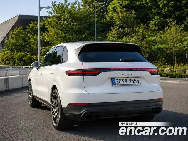 Porsche Cayenne, 2022