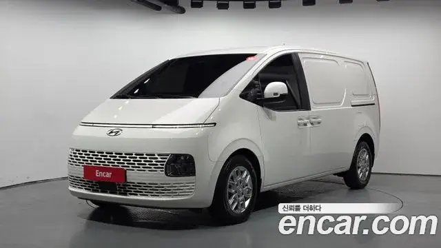 Hyundai Staria, 2023