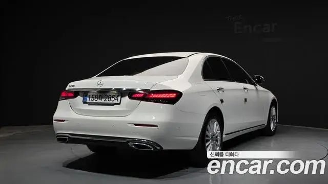 Mercedes-Benz E-Class, 2022