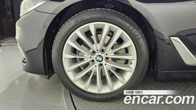 BMW 5 Series, 2018