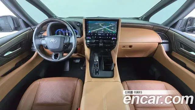 Toyota Alphard, 2024