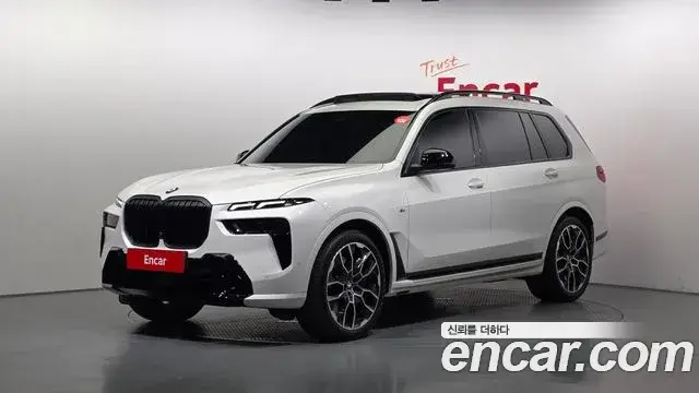 BMW X7, 2025