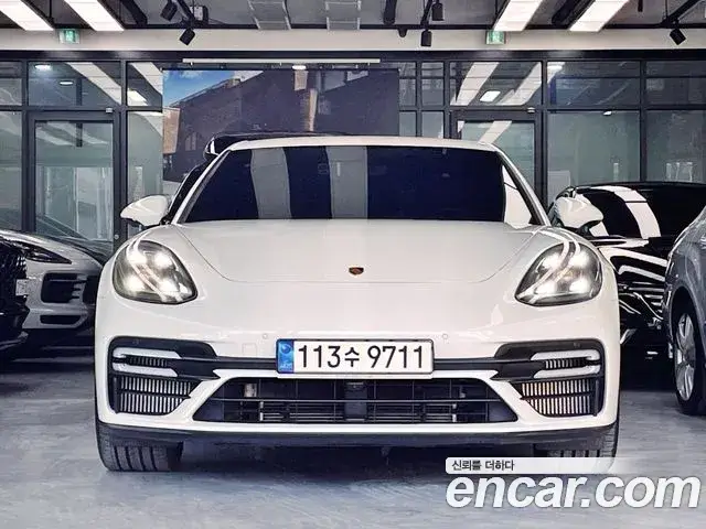 Porsche Panamera, 2021