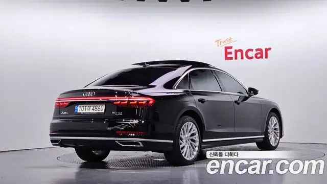 Audi A8, 2021
