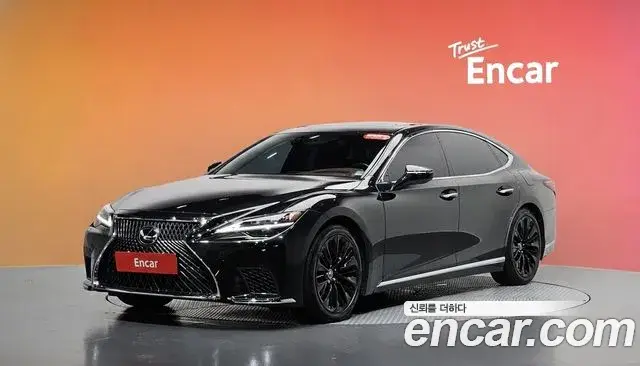 Lexus LS500h, 2023