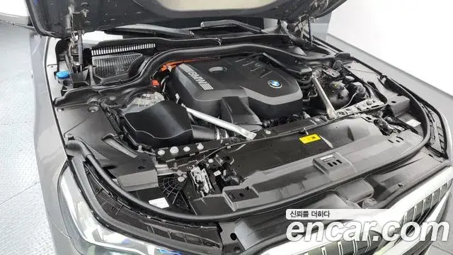 BMW 5 Series, 2025