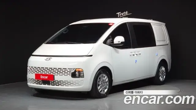Hyundai Staria, 2023