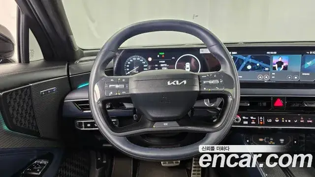 Kia K8, 2025