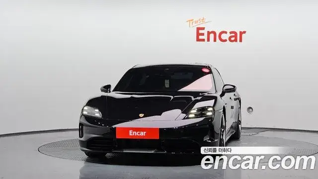 Porsche Taycan, 2025