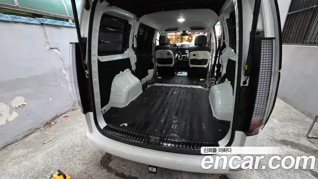 Hyundai Staria, 2021