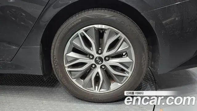Kia K5, 2020