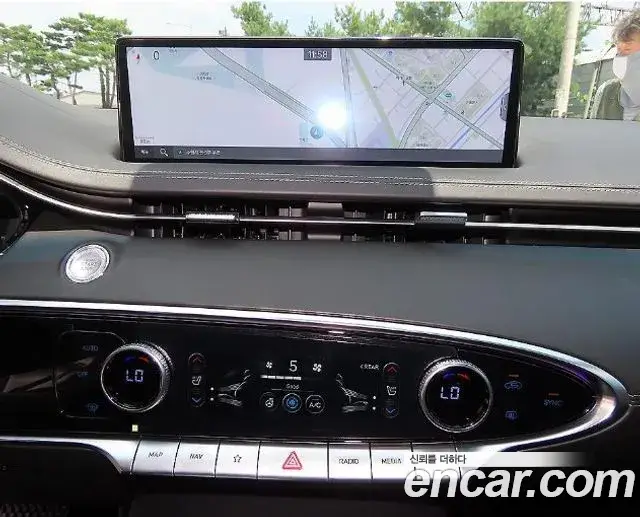 Genesis GV70, 2024