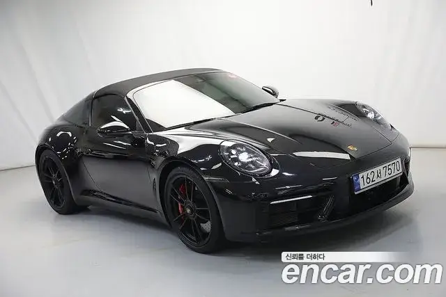 Porsche 911, 2023