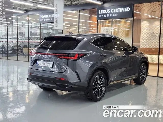 Lexus NX350h, 2026