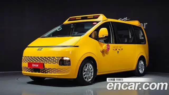 Hyundai Staria, 2022