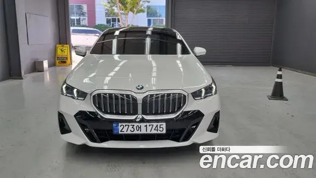 BMW 5 Series, 2025