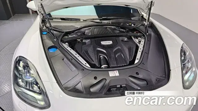 Porsche Panamera, 2020
