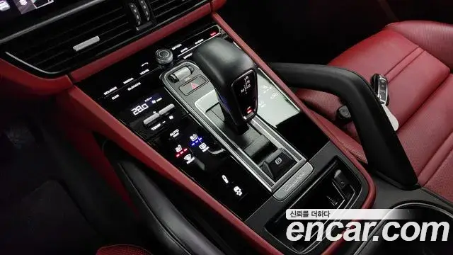 Porsche Cayenne, 2023