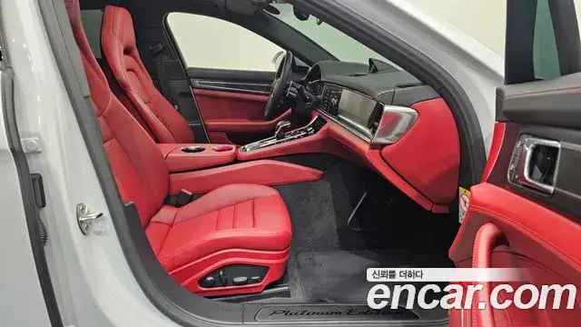 Porsche Panamera, 2023