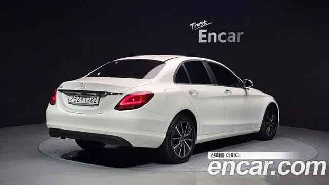 Mercedes-Benz C-Class, 2019
