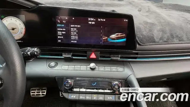 Hyundai The New Avante Hybrid, 2022