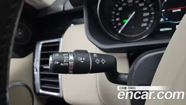 Land Rover Discovery 5, 2019