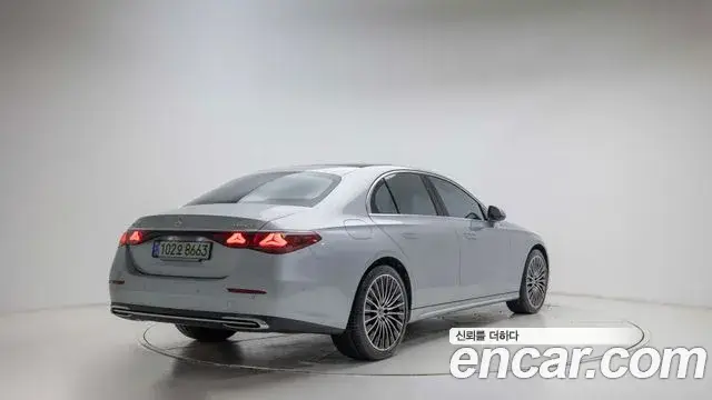 Mercedes-Benz E-Class, 2024