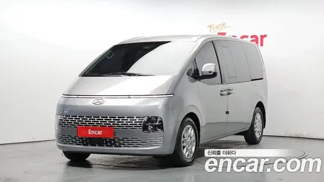 Hyundai Staria, 2023