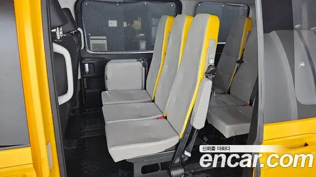 Hyundai Staria, 2025