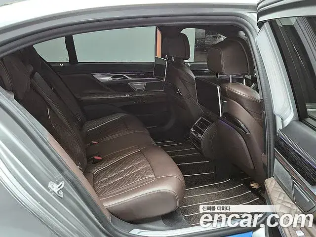 BMW 7 Series, 2021