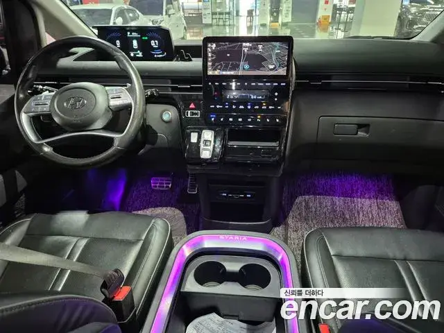 Hyundai Staria, 2021