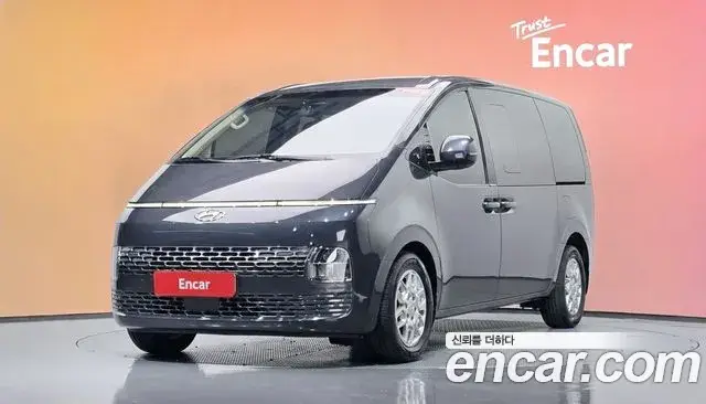 Hyundai Staria, 2022