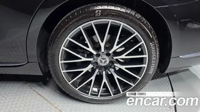 Mercedes-Benz S-Class, 2025