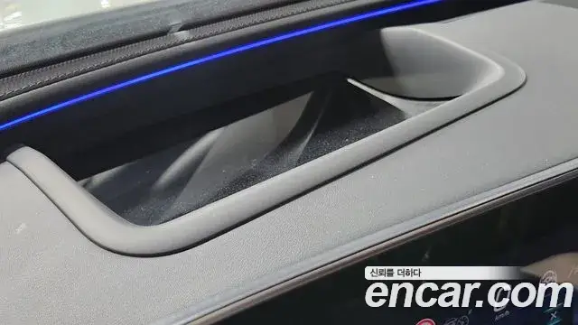 Mercedes-Benz E-Class, 2024