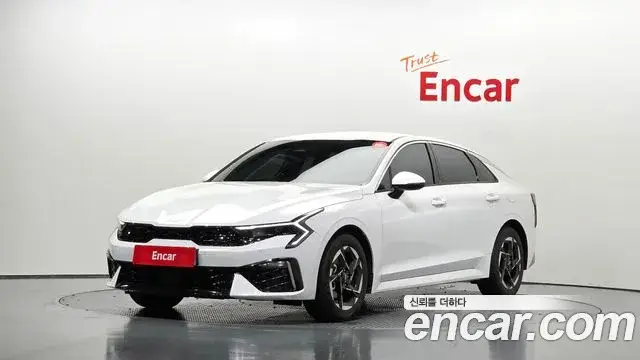 Kia K5, 2025