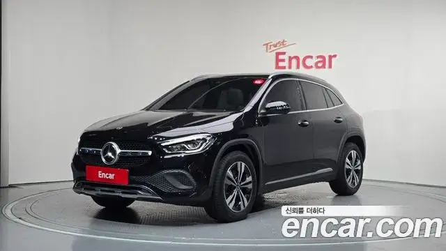 Mercedes-Benz GLA-Class, 2021
