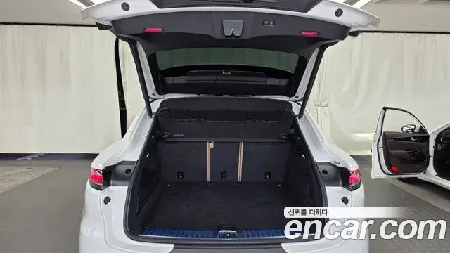 Porsche Cayenne, 2020
