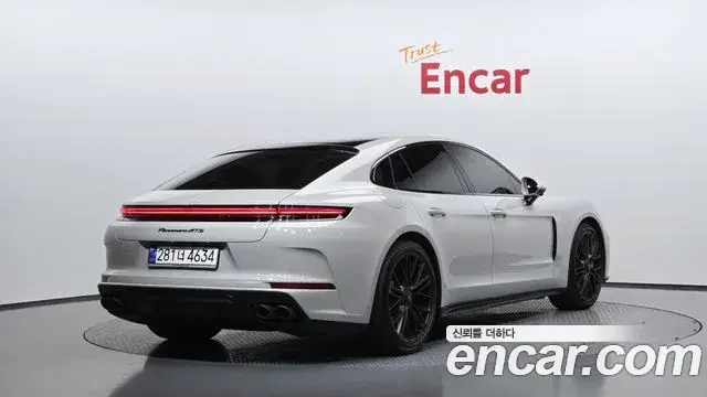 Porsche Panamera, 2025
