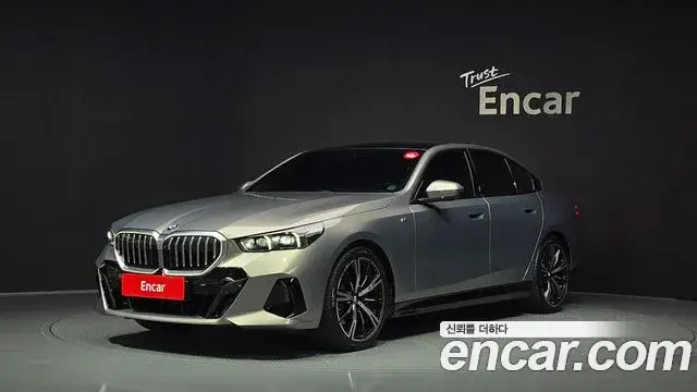 BMW 5 Series, 2025