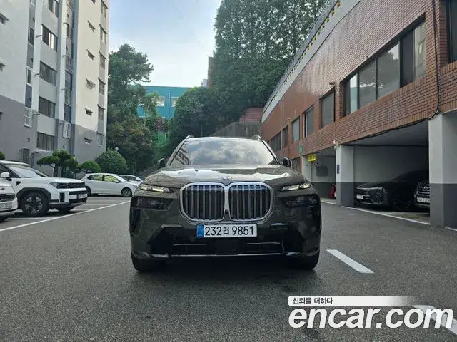 BMW X7, 2025