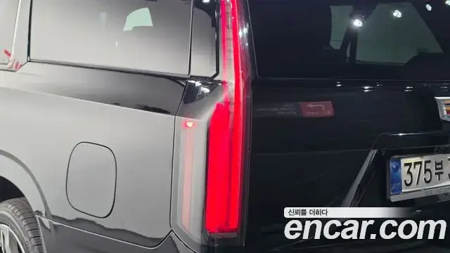 Cadillac Escalade, 2025