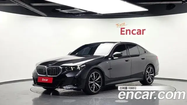 BMW 5 Series, 2024
