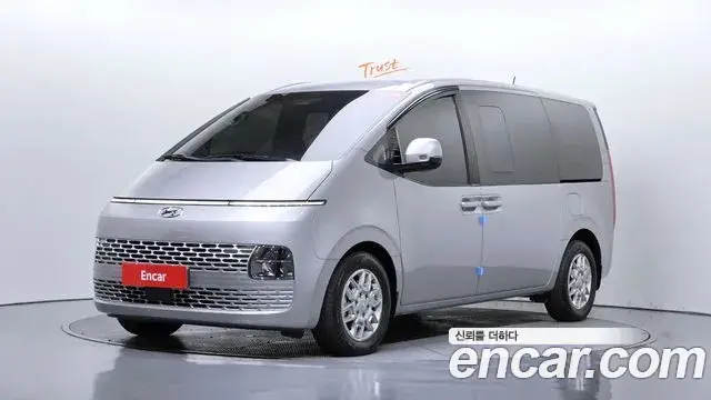Hyundai Staria, 2023