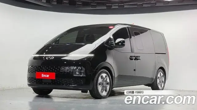 Hyundai Staria, 2023