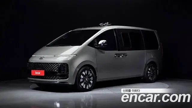 Hyundai Staria, 2023