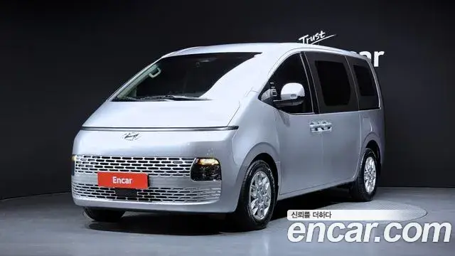 Hyundai Staria, 2022